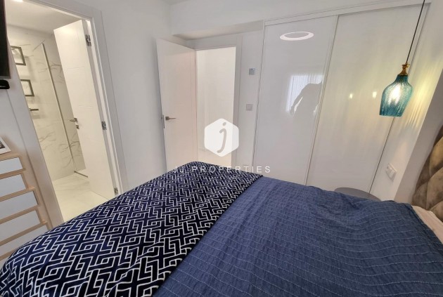 D'occasion - Appartement -
Torrevieja - Centro