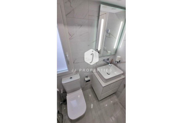 D'occasion - Appartement -
Torrevieja - Centro