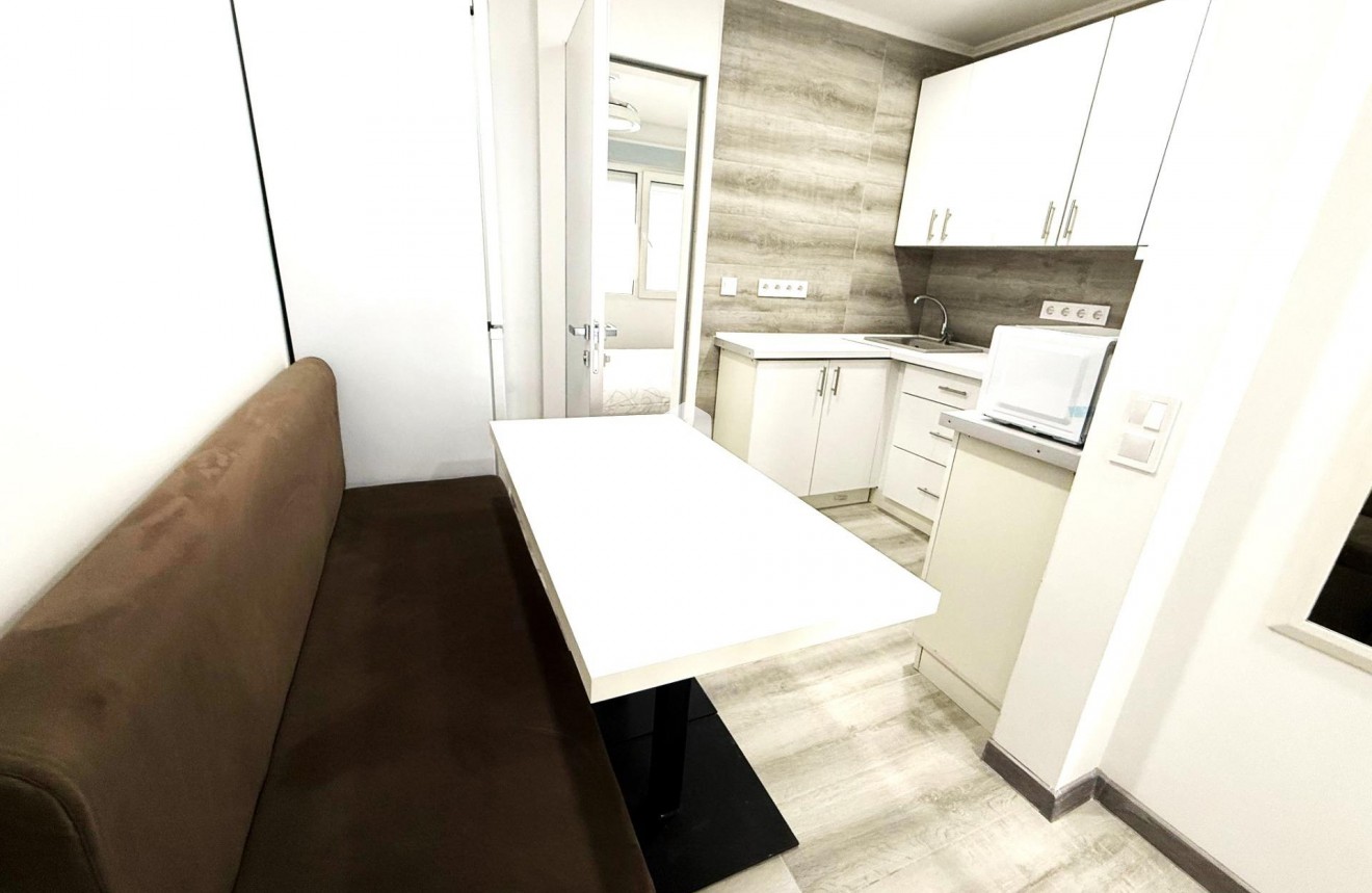 Resale - Duplex -
Torrevieja - Centro