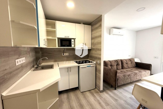 Resale - Duplex -
Torrevieja - Centro