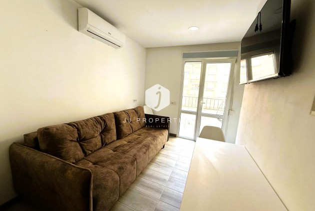 Resale - Duplex -
Torrevieja - Centro