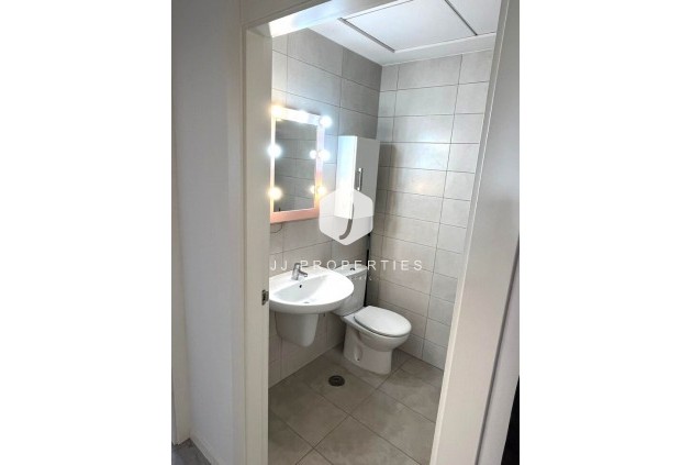 Z drugiej ręki - Mieszkanie w bloku -
Los Dolses - Inland