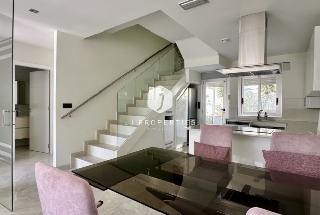 Z drugiej ręki - Villa -
Orihuela Costa - Costa Blanca