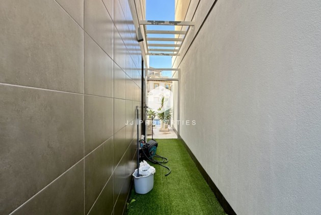 Z drugiej ręki - Villa -
Orihuela Costa - Costa Blanca