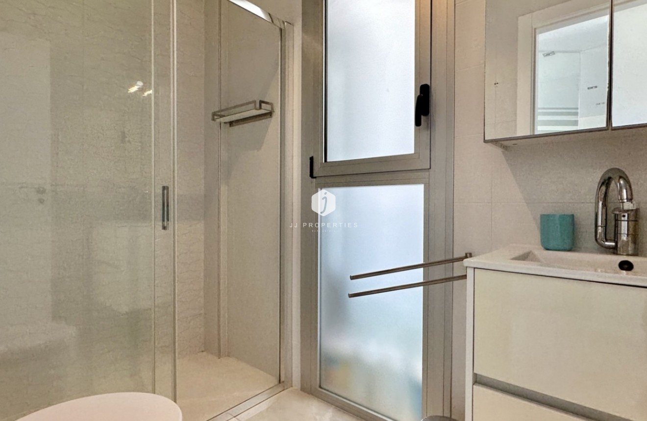 Z drugiej ręki - Villa -
Orihuela Costa - Costa Blanca