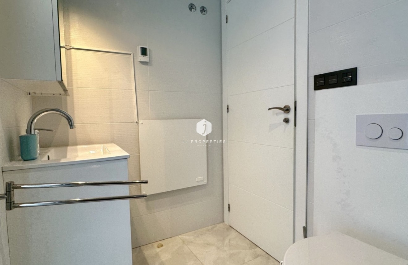 Z drugiej ręki - Villa -
Orihuela Costa - Costa Blanca