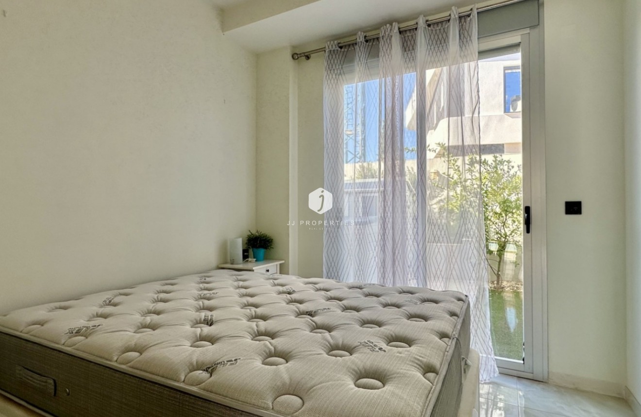 Z drugiej ręki - Villa -
Orihuela Costa - Costa Blanca