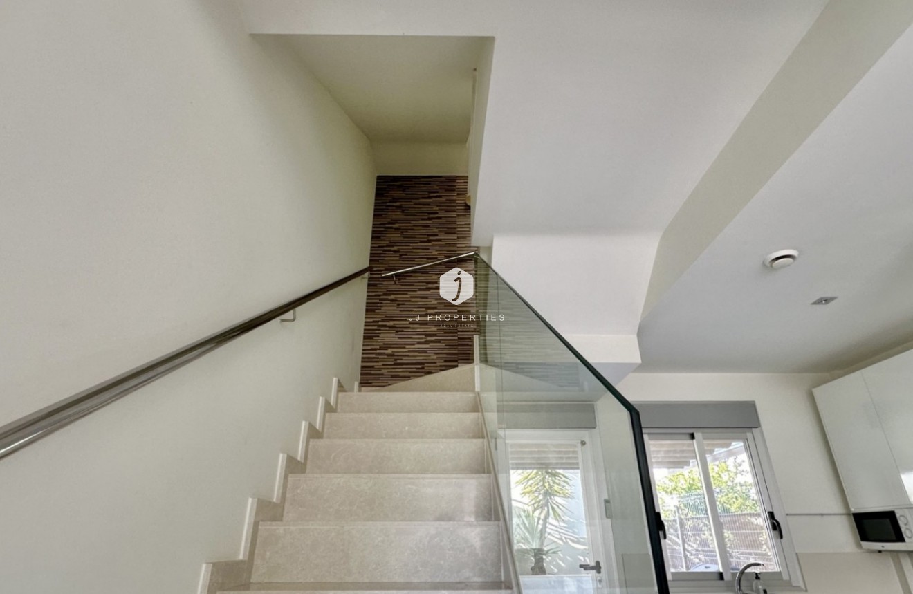 Z drugiej ręki - Villa -
Orihuela Costa - Costa Blanca