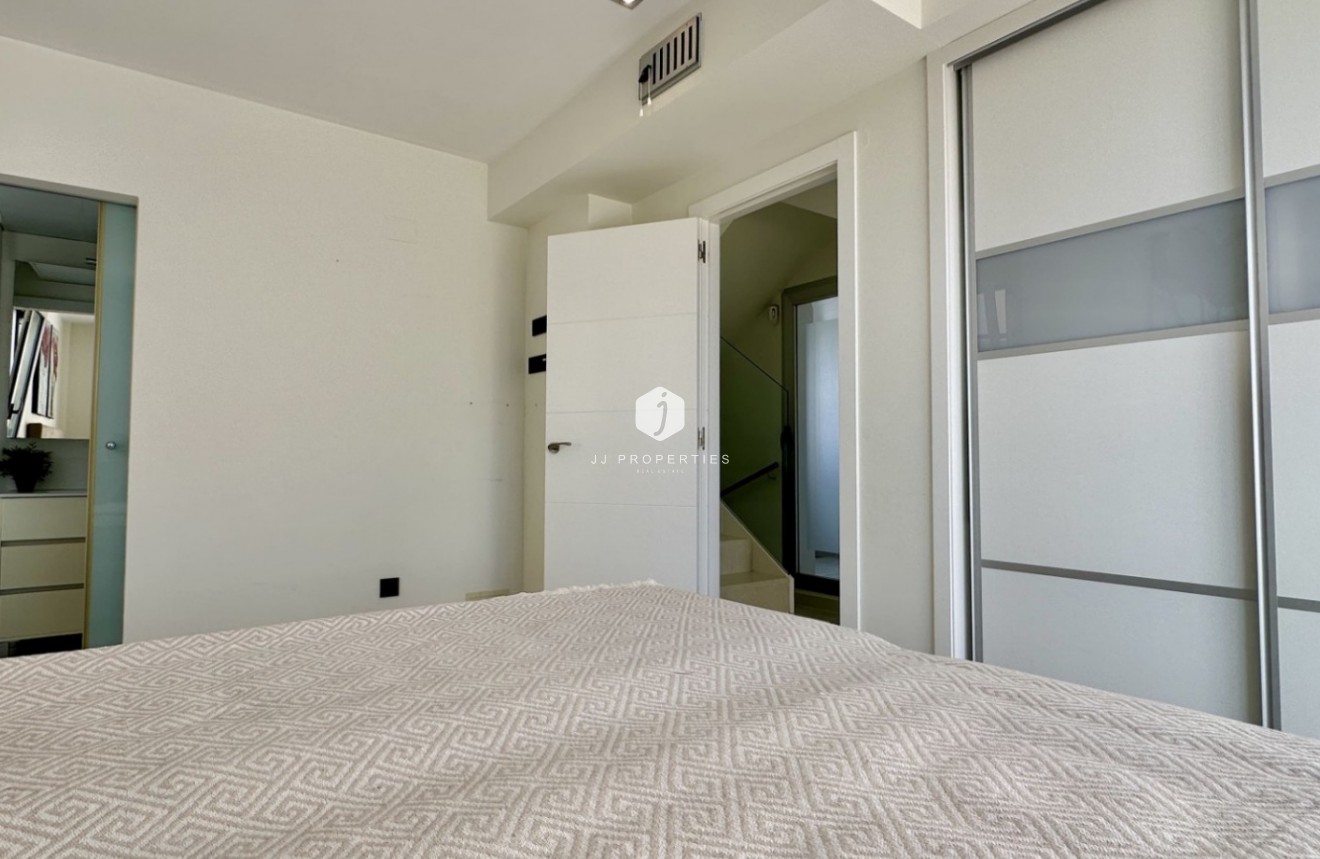 Z drugiej ręki - Villa -
Orihuela Costa - Costa Blanca