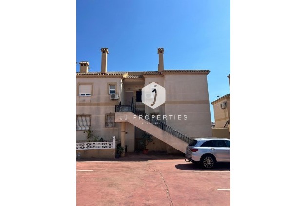 Z drugiej ręki - Bungalow -
Torrevieja - aguas nuevas
