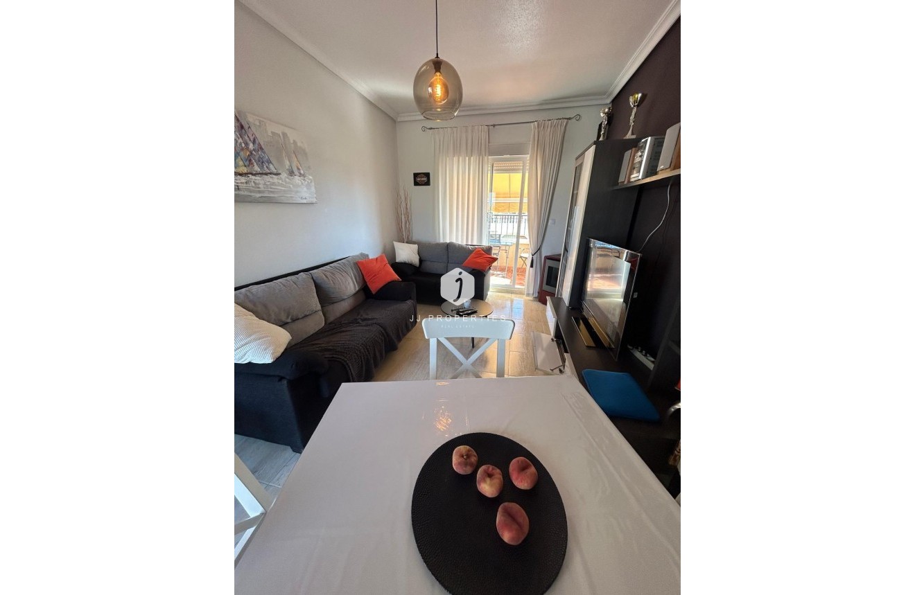 Z drugiej ręki - Bungalow -
Torrevieja - aguas nuevas