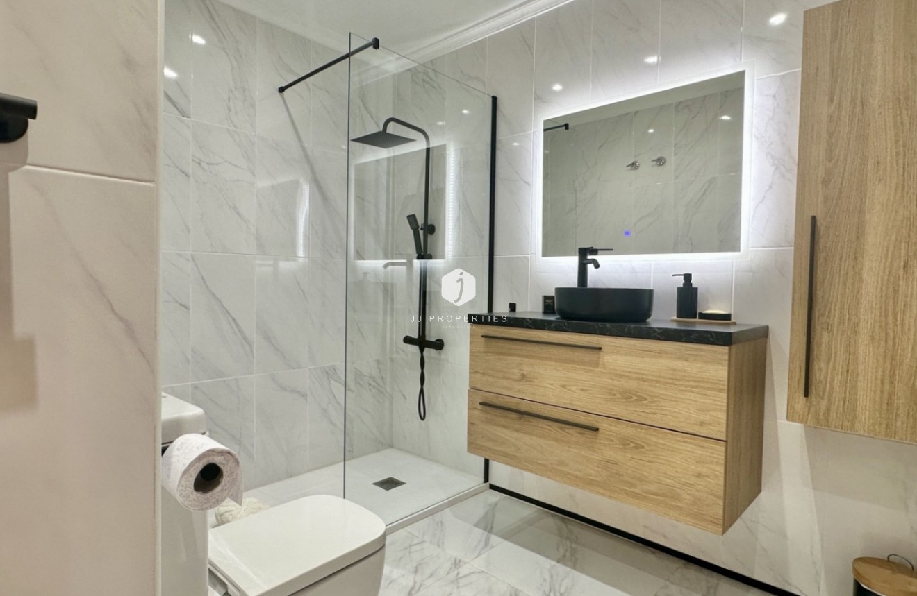 Tweedehands - Chalet -
Orihuela Costa - Costa Blanca