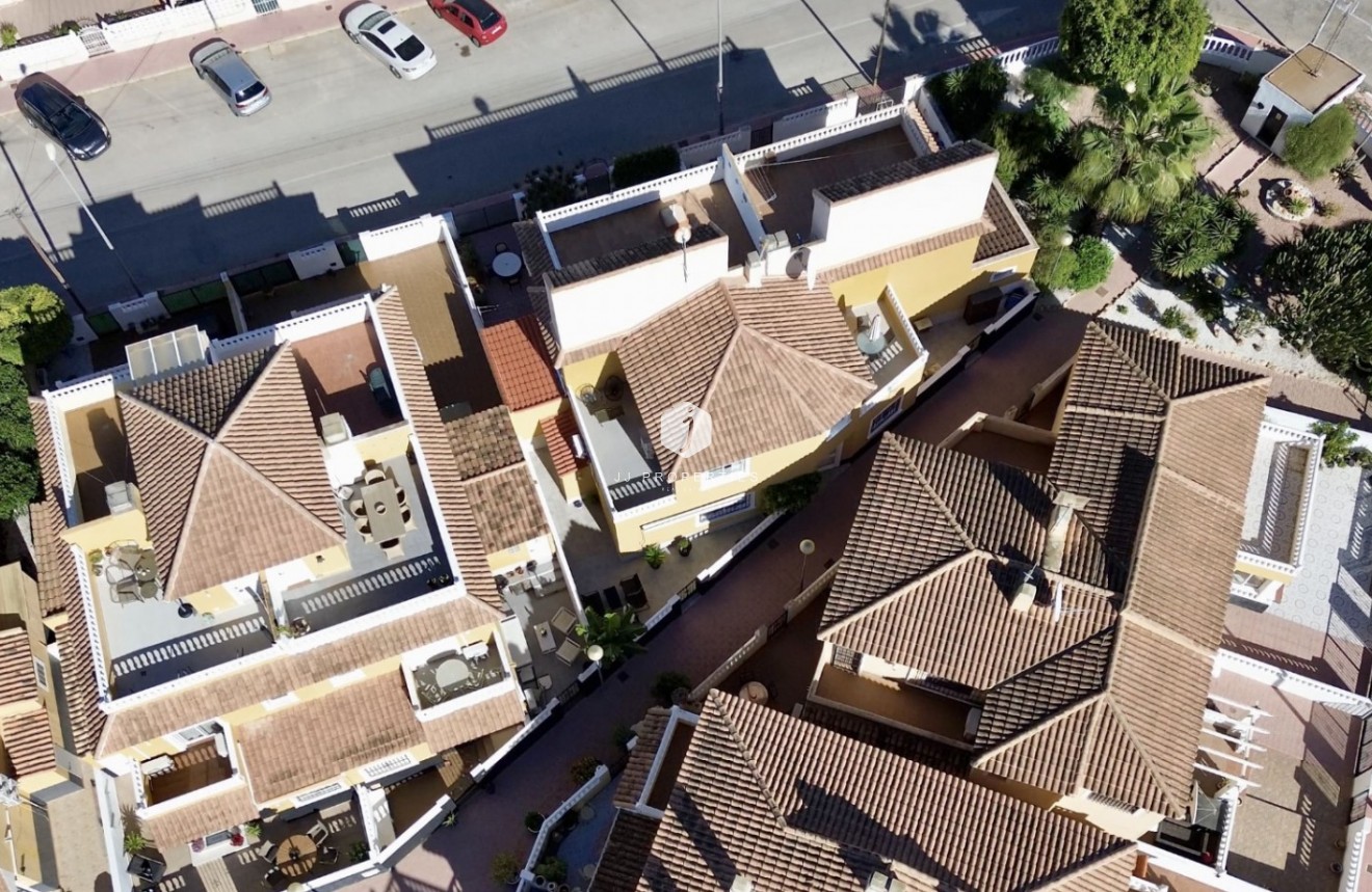 Tweedehands - Chalet -
Orihuela Costa - Costa Blanca