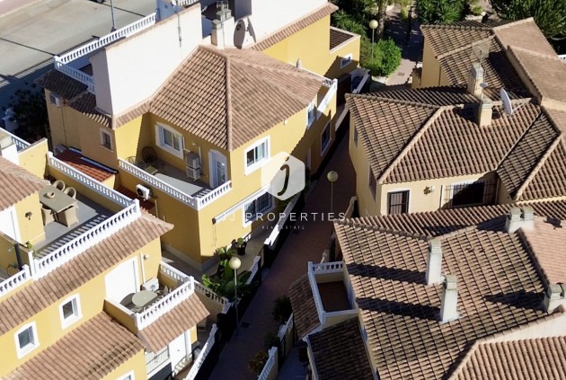 Tweedehands - Chalet -
Orihuela Costa - Costa Blanca