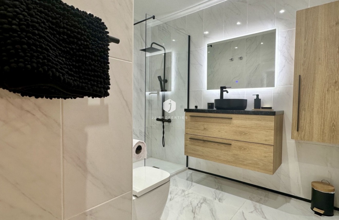 Tweedehands - Chalet -
Orihuela Costa - Costa Blanca