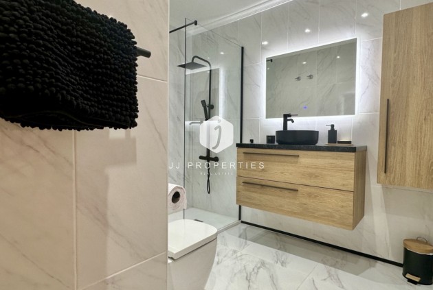 Tweedehands - Chalet -
Orihuela Costa - Costa Blanca