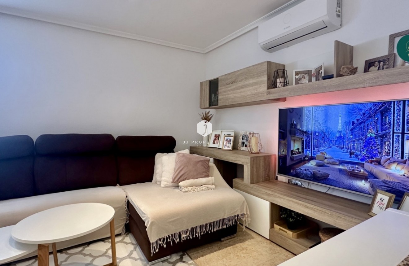 Tweedehands - Chalet -
Orihuela Costa - Costa Blanca