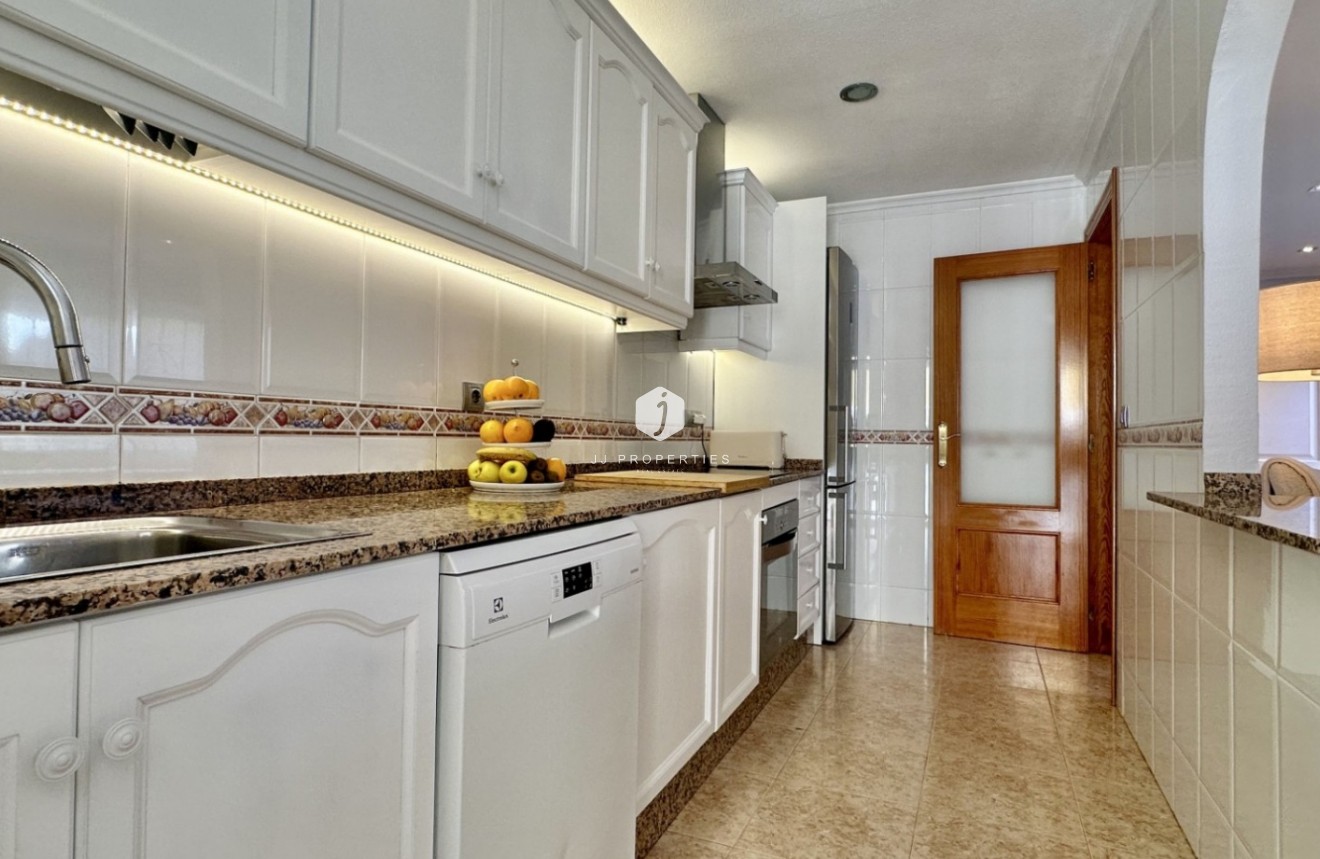 Tweedehands - Chalet -
Orihuela Costa - Costa Blanca