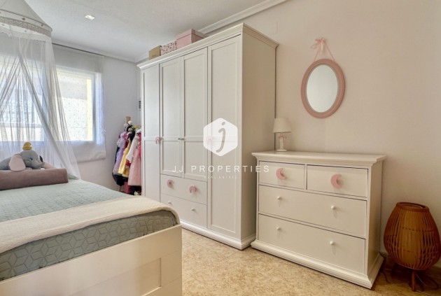 Tweedehands - Chalet -
Orihuela Costa - Costa Blanca