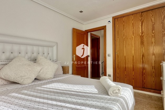 Tweedehands - Chalet -
Orihuela Costa - Costa Blanca