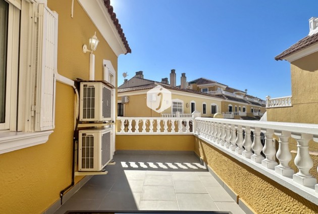 Tweedehands - Chalet -
Orihuela Costa - Costa Blanca