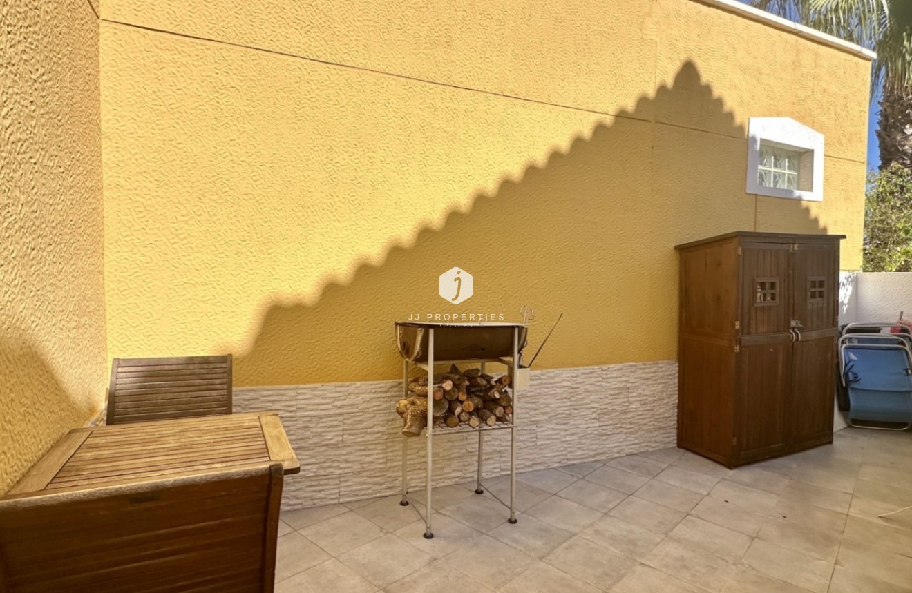 Tweedehands - Chalet -
Orihuela Costa - Costa Blanca