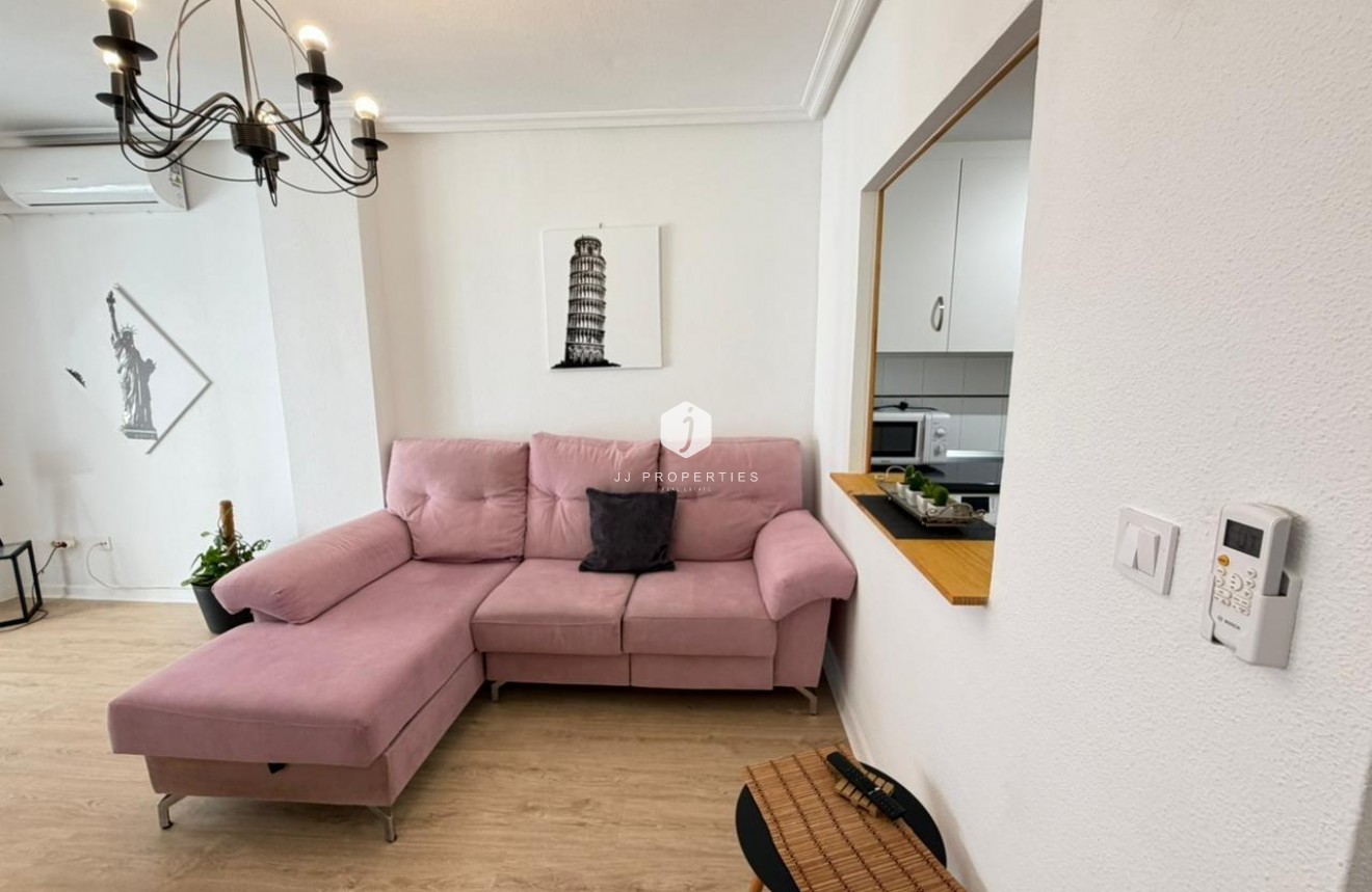 Tweedehands - Appartement / flat -
Torrevieja - Playa del Cura