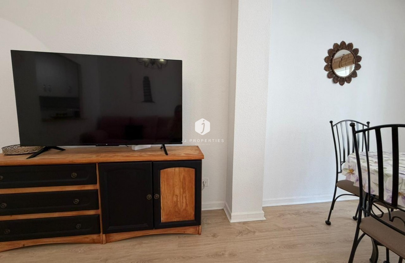 Tweedehands - Appartement / flat -
Torrevieja - Playa del Cura