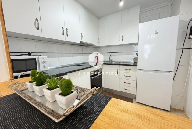 Tweedehands - Appartement / flat -
Torrevieja - Playa del Cura