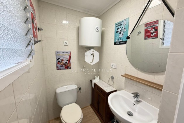 Tweedehands - Appartement / flat -
Torrevieja - Playa del Cura