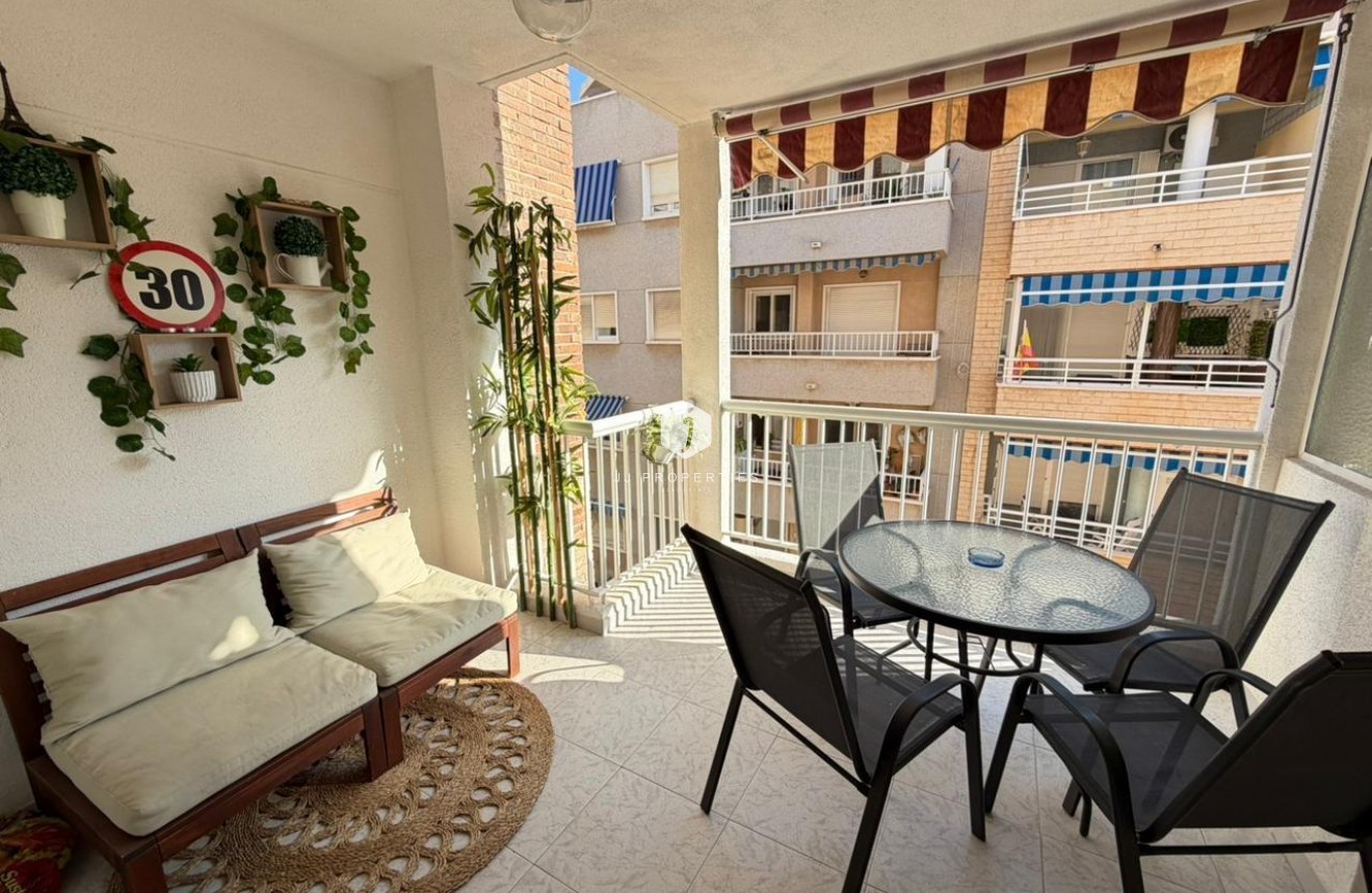 Tweedehands - Appartement / flat -
Torrevieja - Playa del Cura