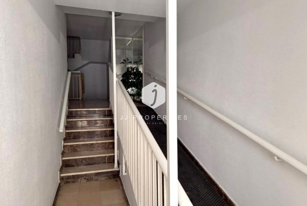 Tweedehands - Appartement / flat -
Torrevieja - Playa del Cura