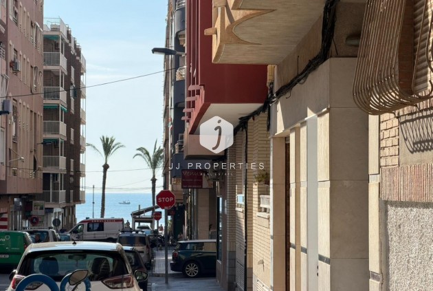 Tweedehands - Appartement / flat -
Torrevieja - Playa del Cura