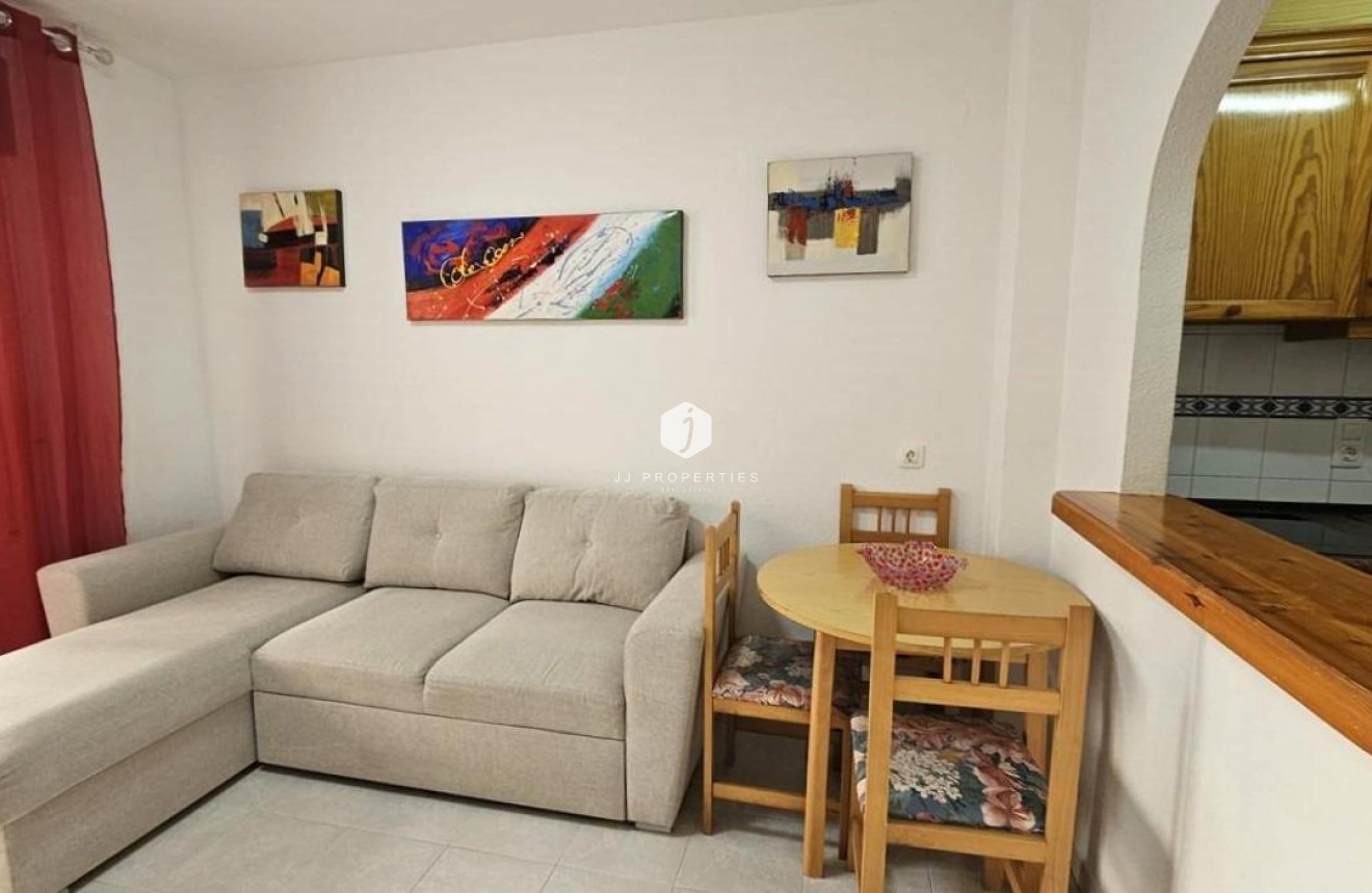 D'occasion - Appartement -
Torrevieja - Acequion