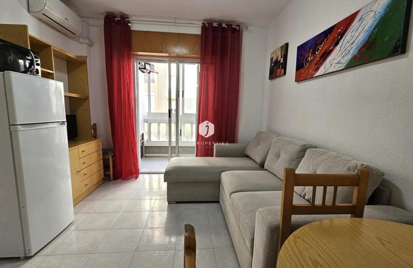 D'occasion - Appartement -
Torrevieja - Acequion