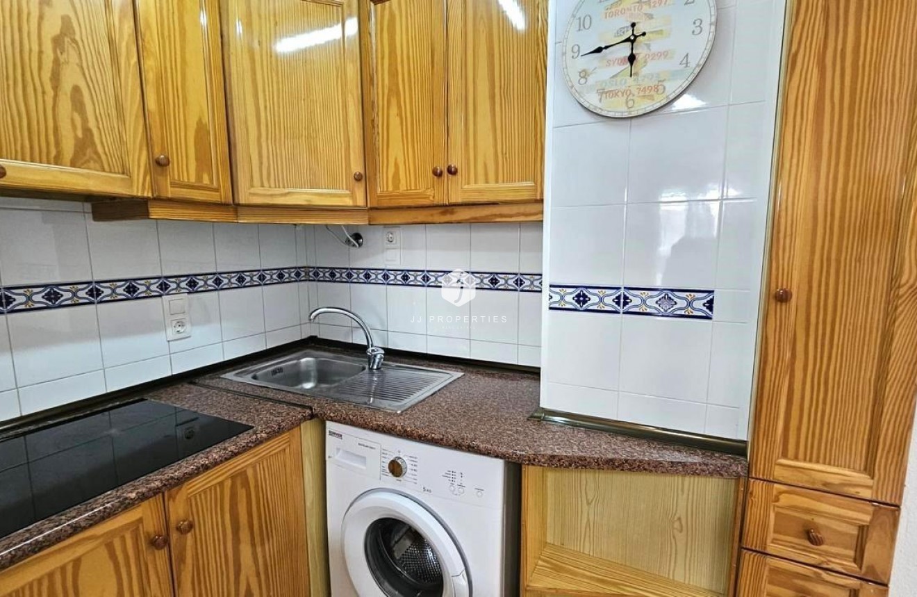 D'occasion - Appartement -
Torrevieja - Acequion