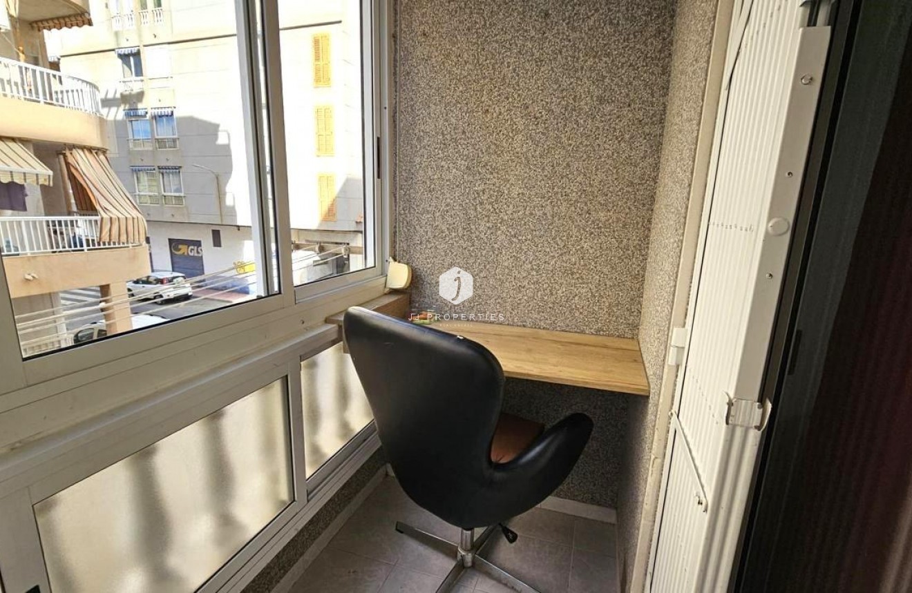 D'occasion - Appartement -
Torrevieja - Acequion