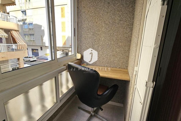 D'occasion - Appartement -
Torrevieja - Acequion