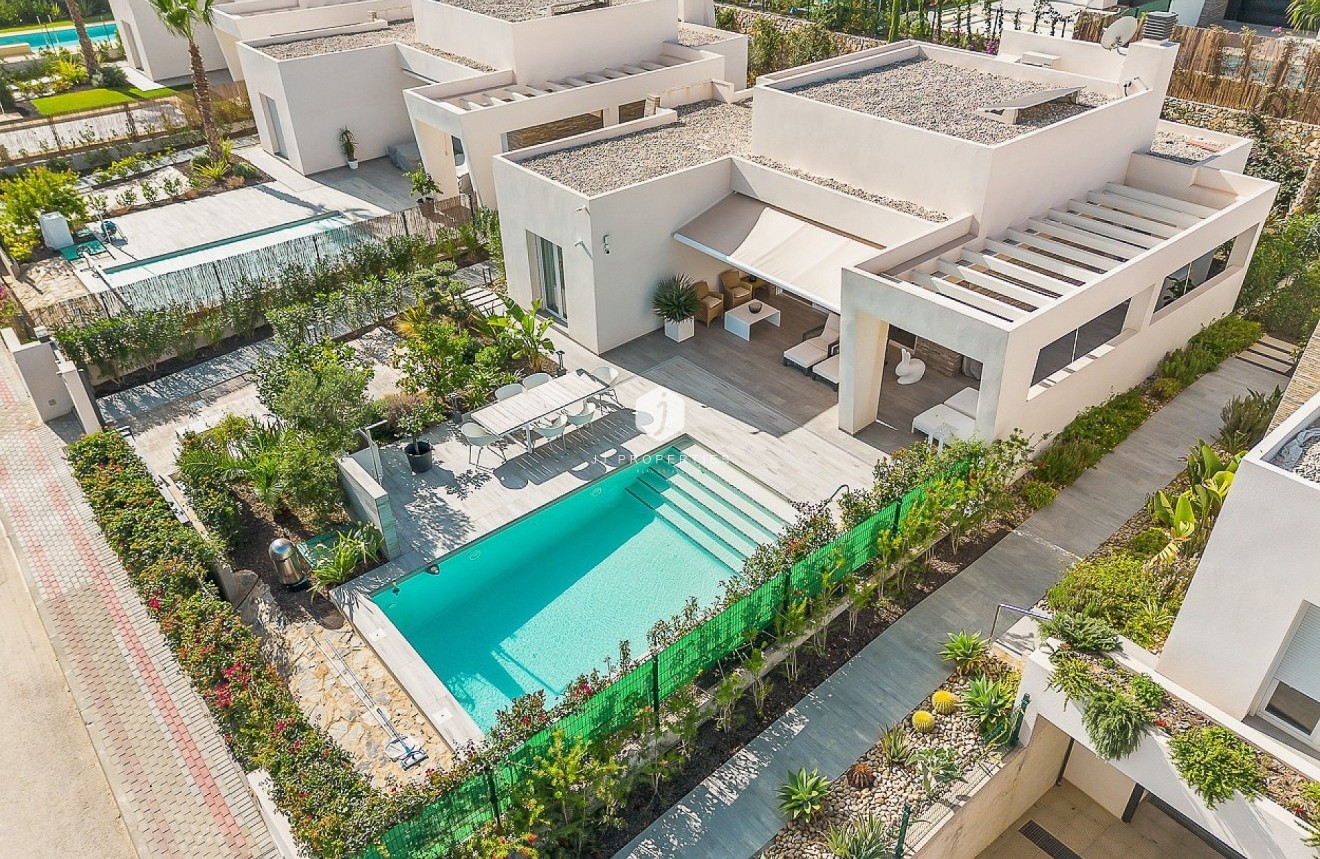 Z drugiej ręki - Villa -
La Finca Golf Resort - Inland