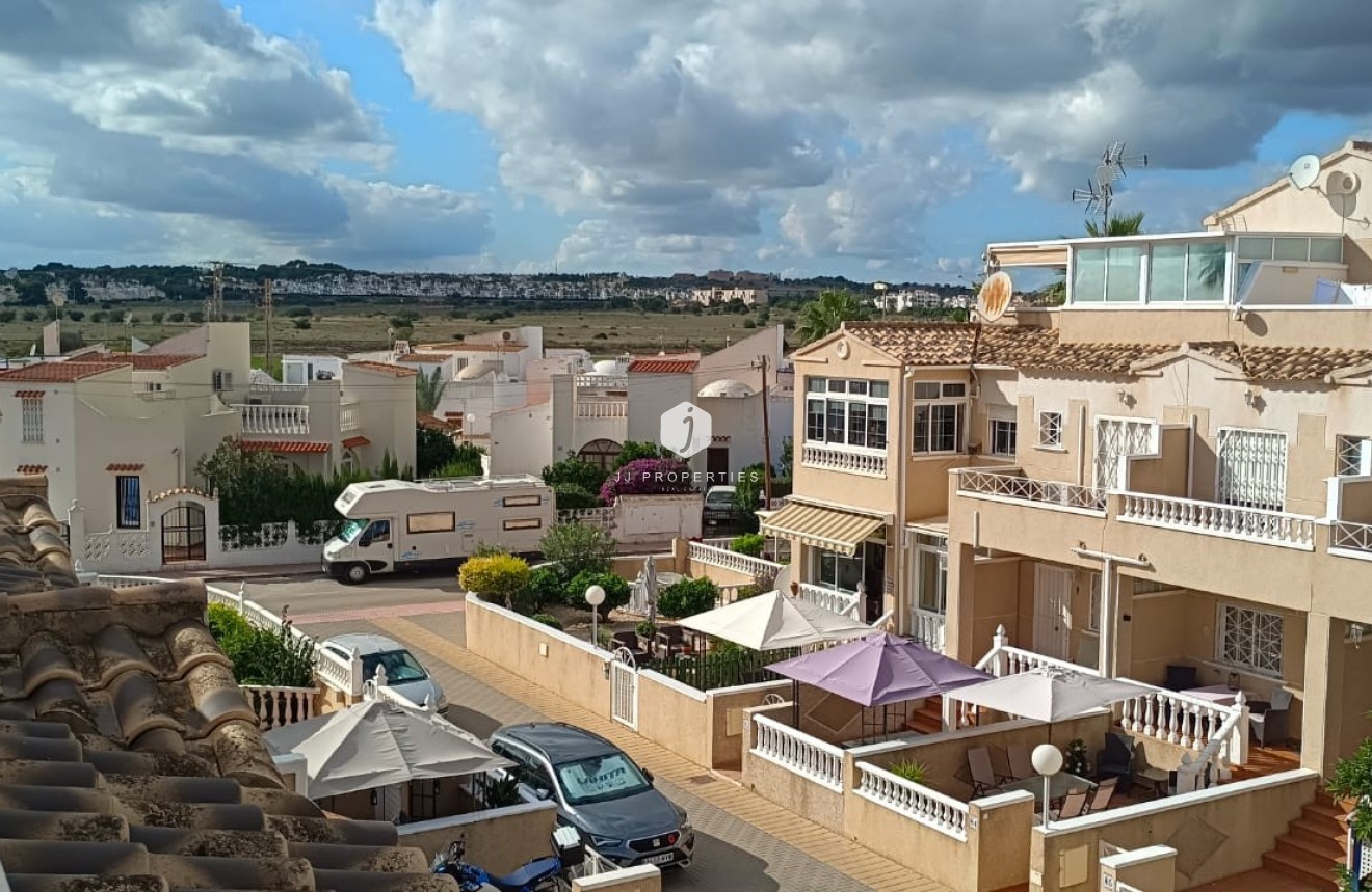 Segunda mano - Villa -
Orihuela Costa - Costa Blanca