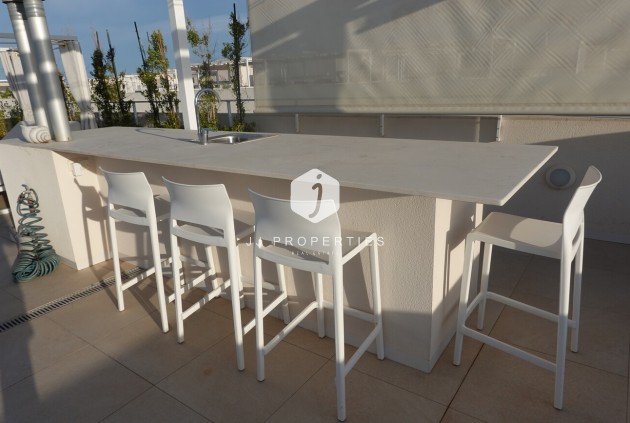 D'occasion - Attique -
Torrevieja - Los Balcones