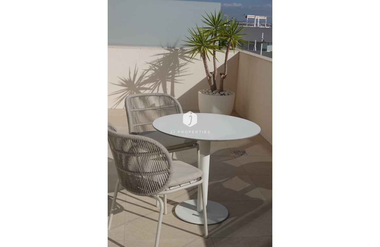 D'occasion - Attique -
Torrevieja - Los Balcones