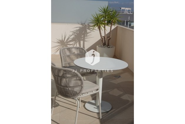 D'occasion - Attique -
Torrevieja - Los Balcones