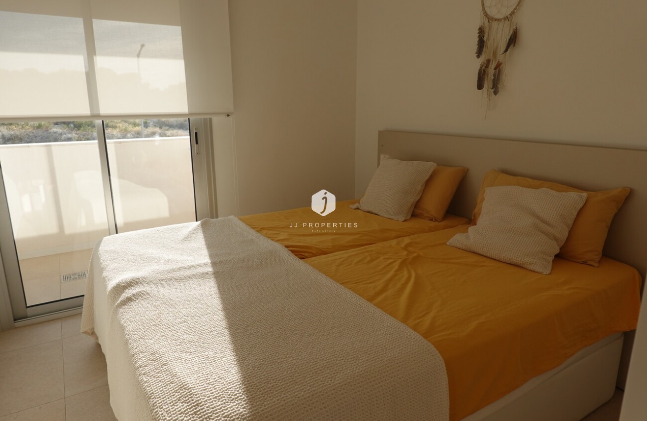 D'occasion - Attique -
Torrevieja - Los Balcones