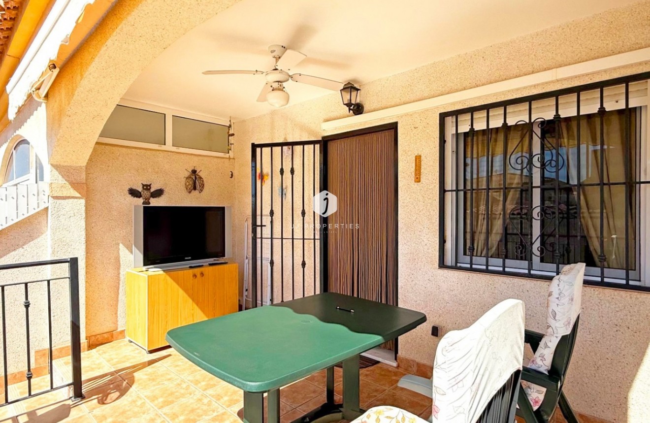 Aus zweiter Hand - Chalet -
Orihuela Costa - Costa Blanca