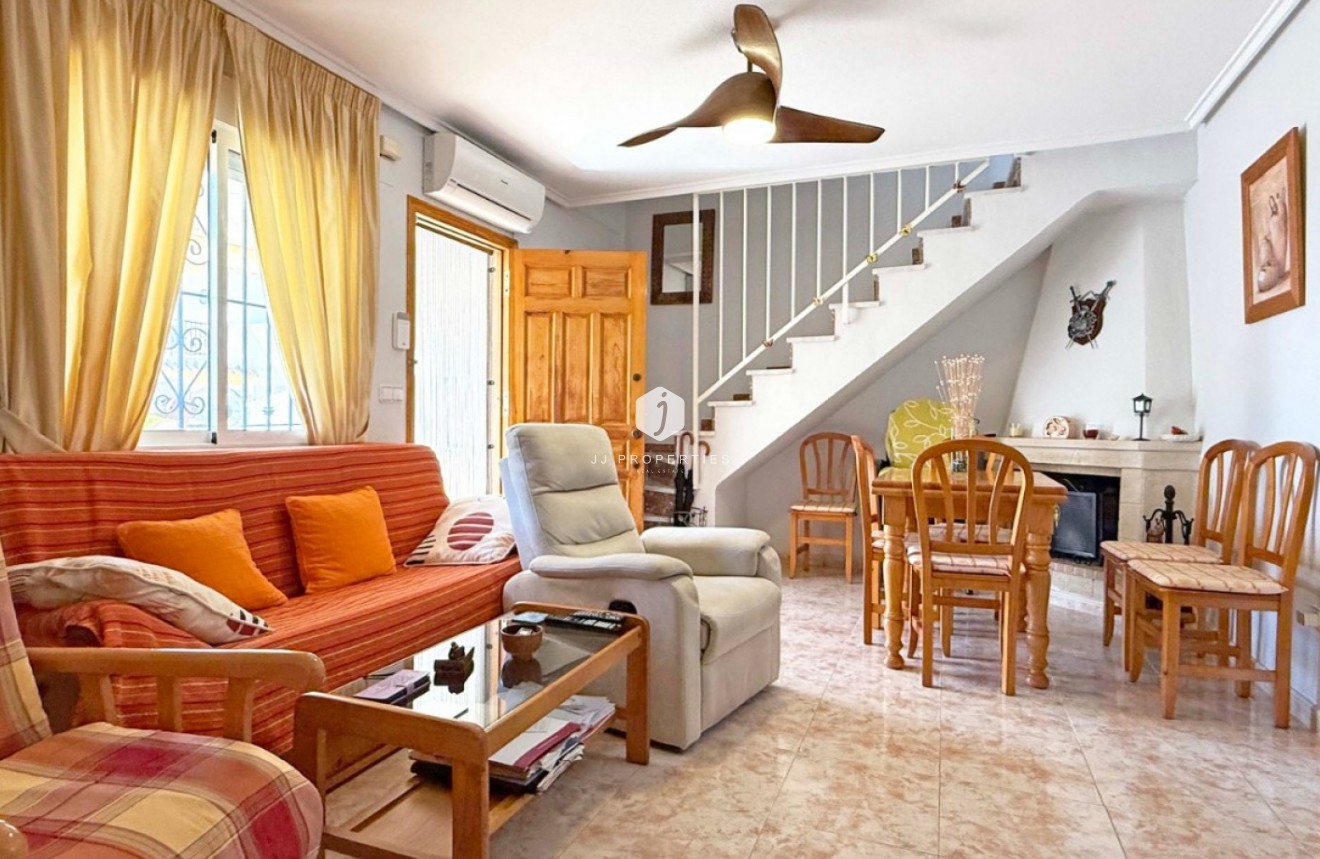 Aus zweiter Hand - Chalet -
Orihuela Costa - Costa Blanca