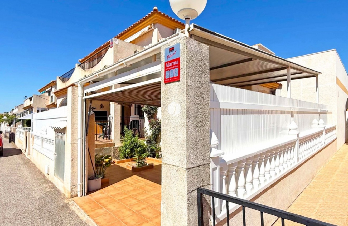 Aus zweiter Hand - Chalet -
Orihuela Costa - Costa Blanca