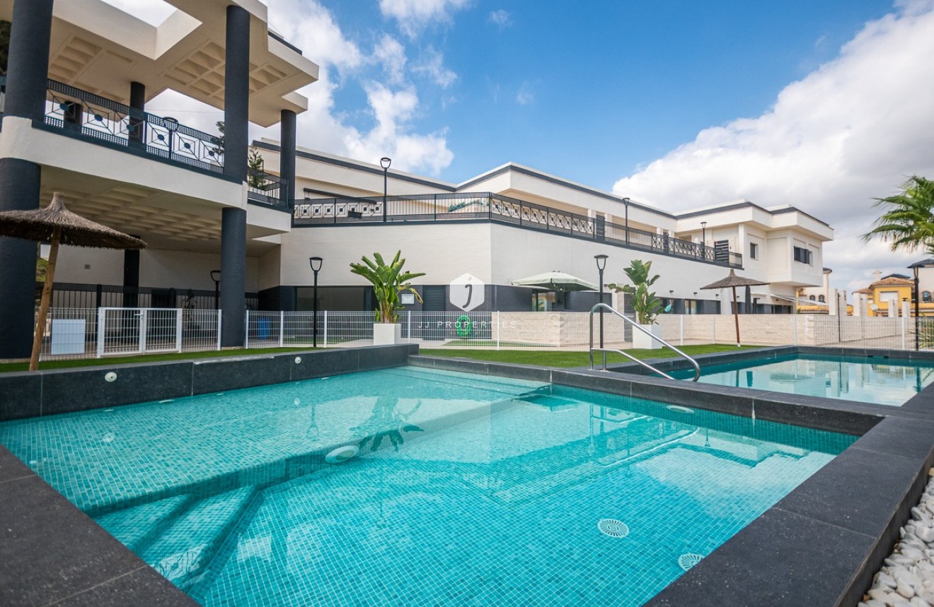 Tweedehands - Appartement / flat -
Algorfa - Inland