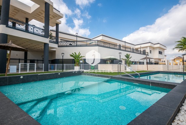 Tweedehands - Appartement / flat -
Algorfa - Inland