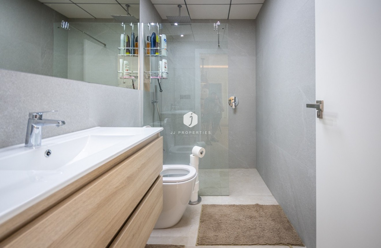 Tweedehands - Appartement / flat -
Algorfa - Inland